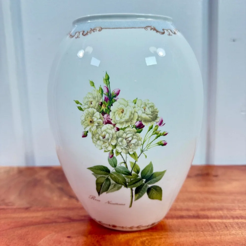 QUEENS Vase REDOUTES ROSES Fine Bone China Rosa Noisettiana 8